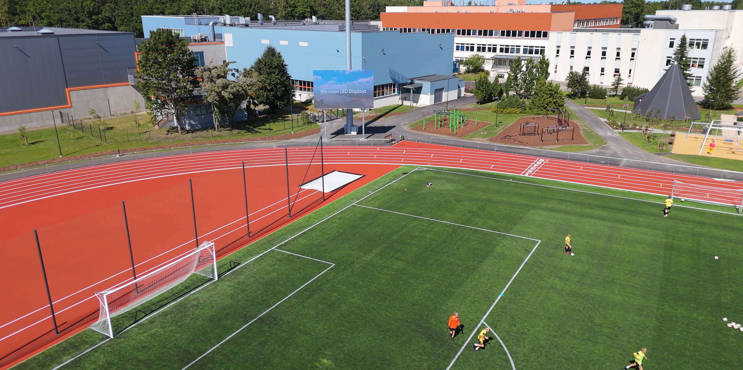 „Jüri“ stadiono lauko LED ekranas