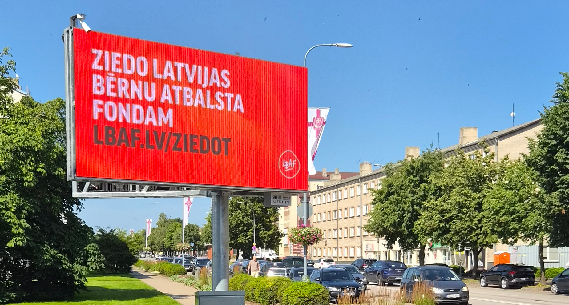 Signbox lauko reklamos tinklo LED ekranai Latvijoje