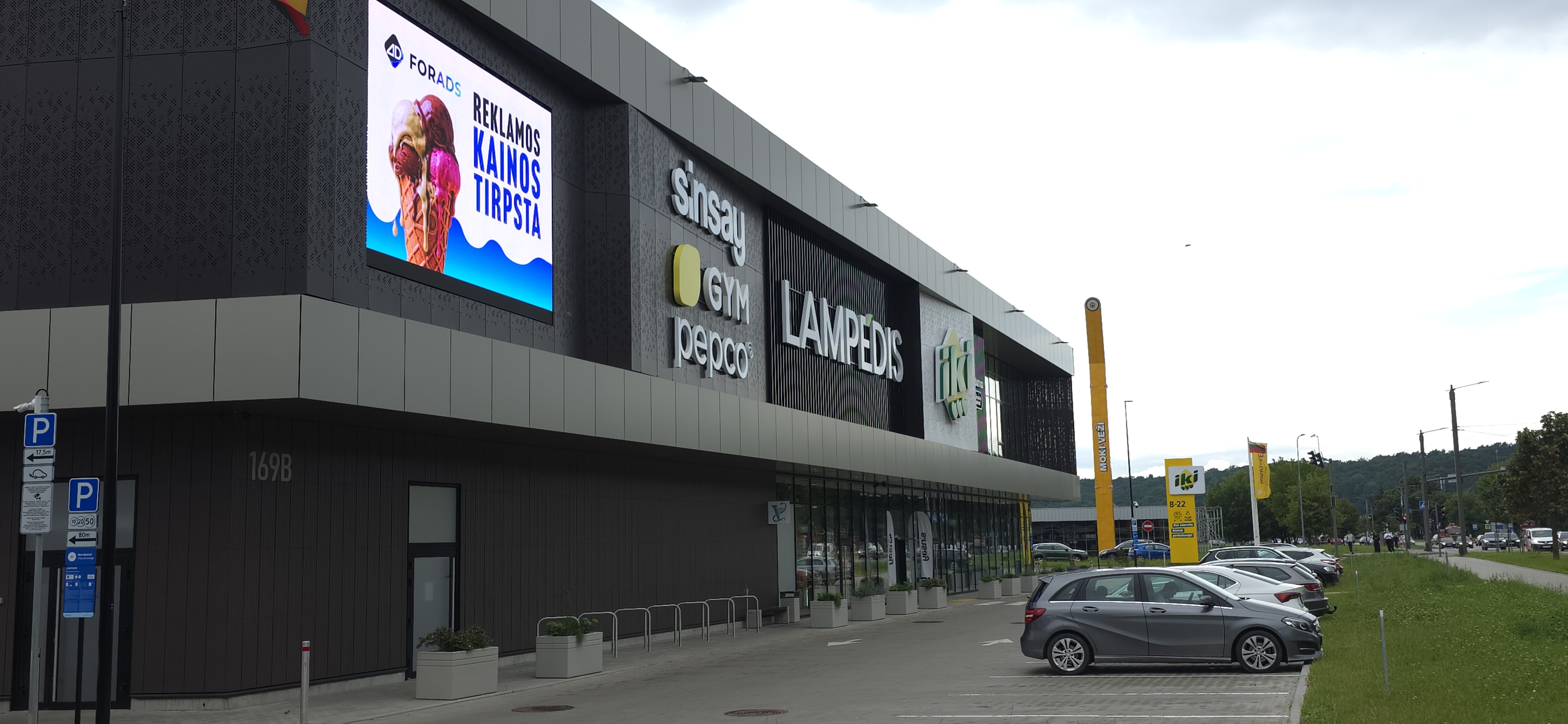 Lampėdžio IKI fasadinis LED ekranas
